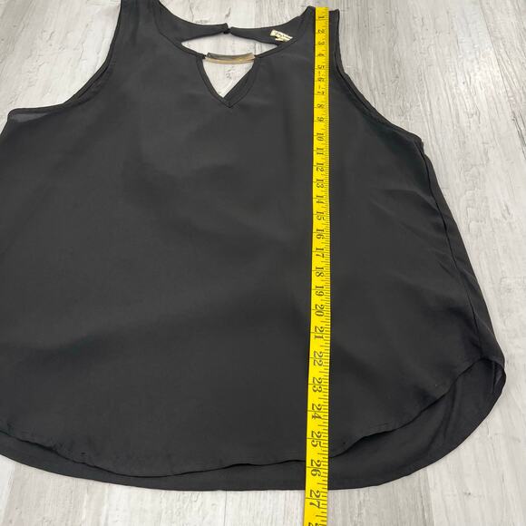 Lily White Sleeveless Dressy Gold Accent Drape Back Flowy Sexy Night Out Blouse - Picture 8 of 8